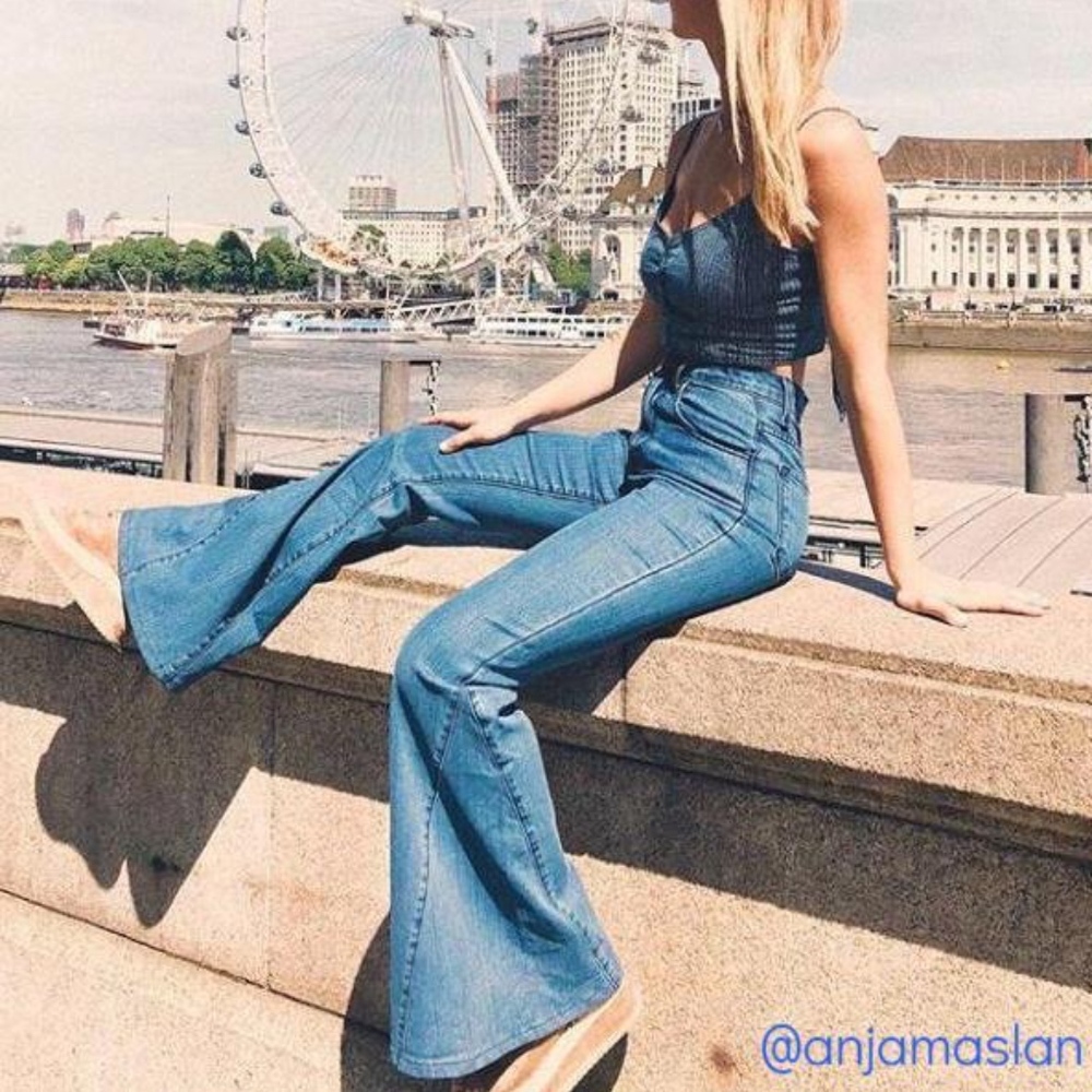 bell bottom jeans// 31 - Picture 4 of 7